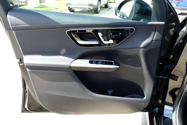 Used 2026 Mercedes-Benz GLC 300 image 24