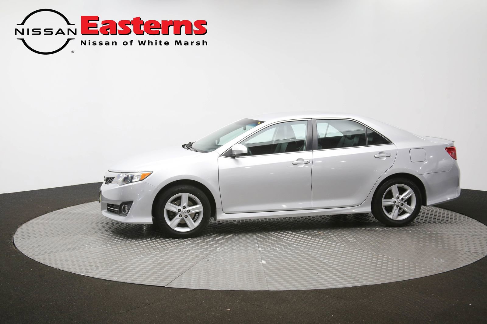 Used 2014 Toyota Camry SE FWD image 58