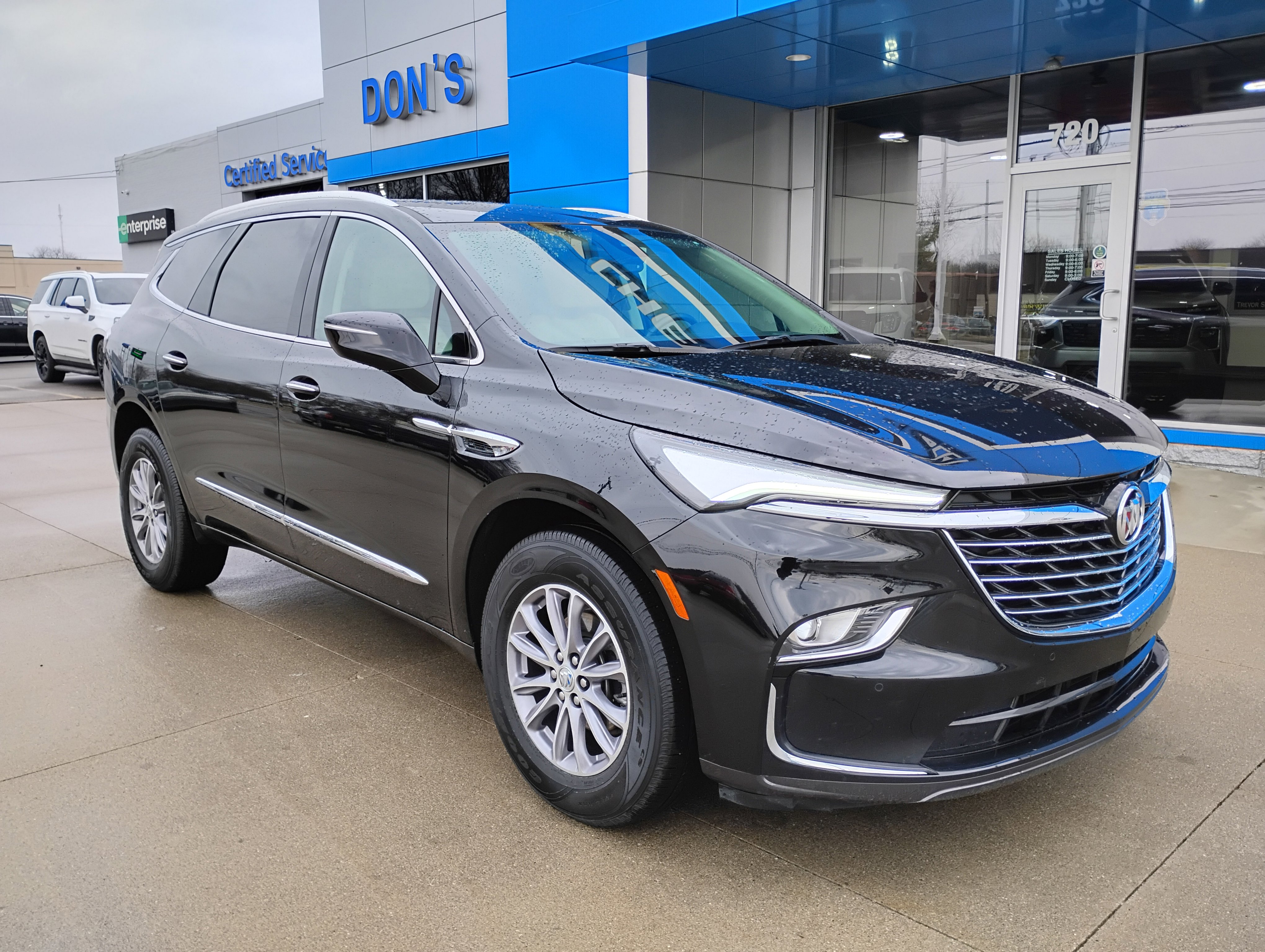 Used 2024 Buick Enclave Essence w/ Trailering Package, 5000 lbs. image 3