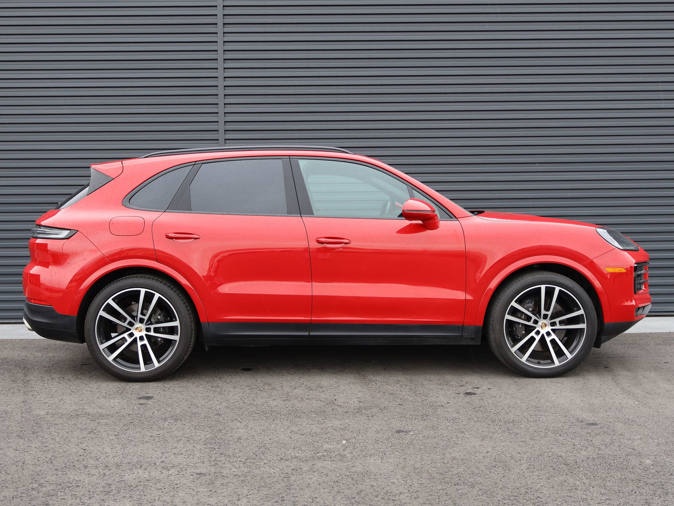 Used 2024 Porsche Cayenne image 8