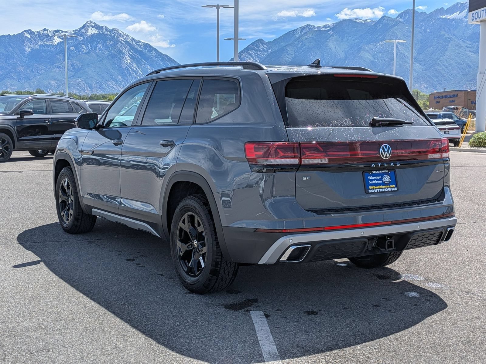 New 2026 Volkswagen Atlas Peak Edition AWD/4WD image 5