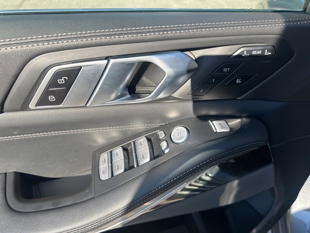 Used 2024 BMW X7 xDrive40i image 26