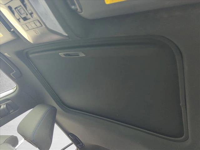 Used 2024 Toyota RAV4 SE w/ Convenience Package image 13