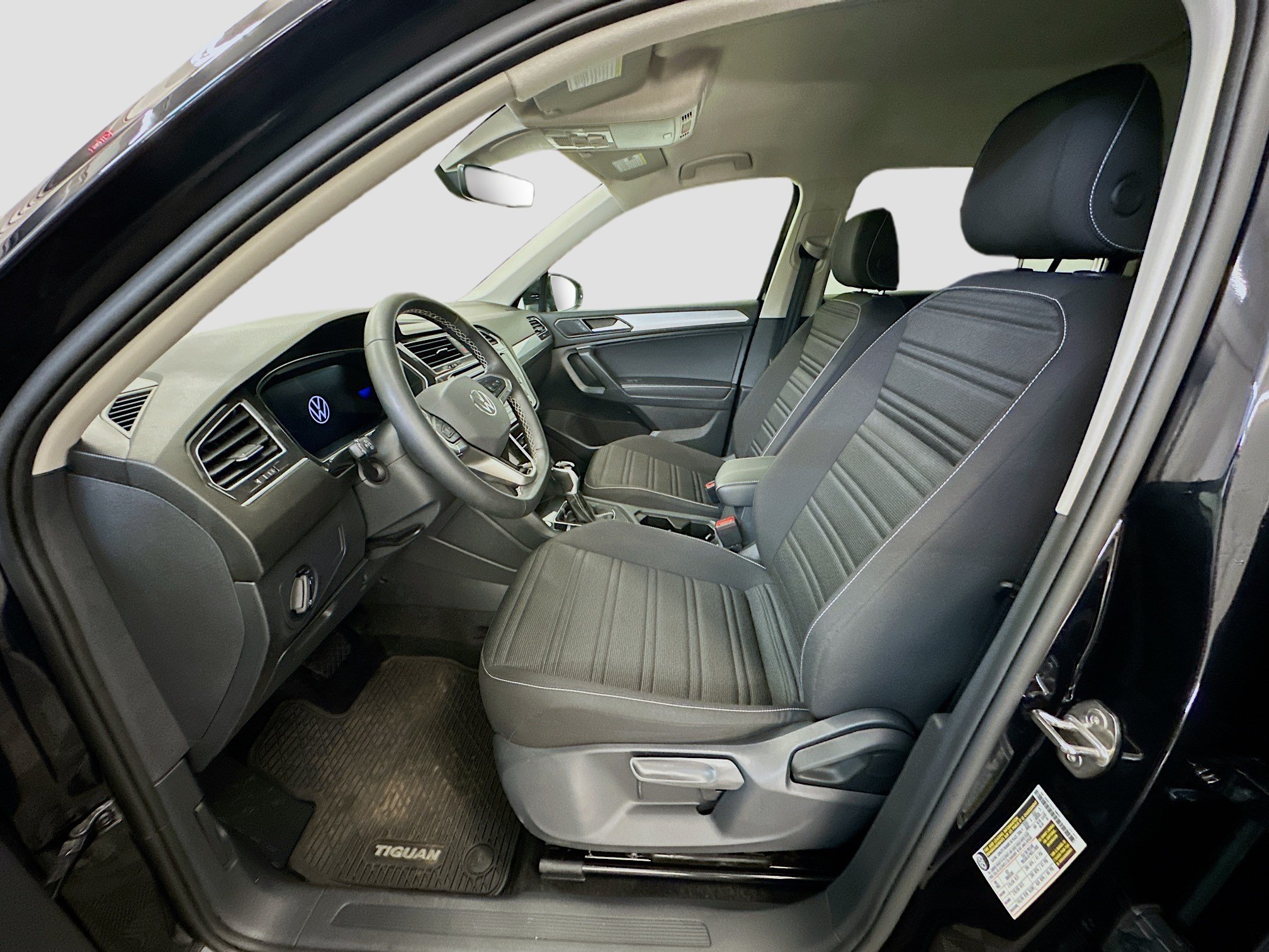 Used 2024 Volkswagen Tiguan S AWD/4WD image 13