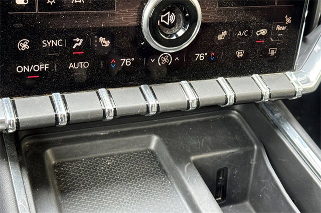 Used 2024 GMC Acadia Elevation image 32