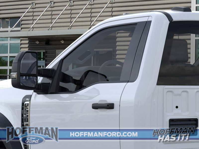 New 2025 Ford F550 4x4 Regular Cab Super Duty image 30