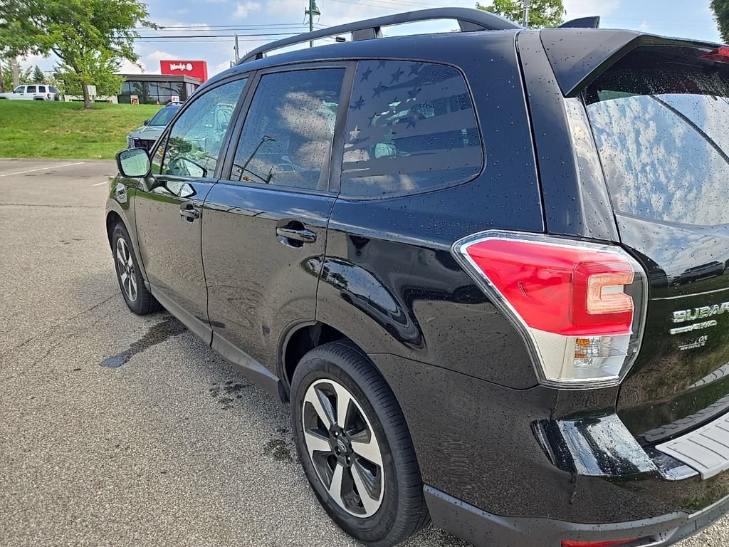 Used 2018 Subaru Forester 2.5i Premium AWD/4WD image 6