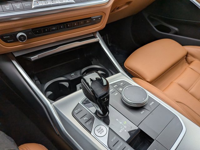 Used 2021 BMW 330i Sedan w/ M Sport Package image 12