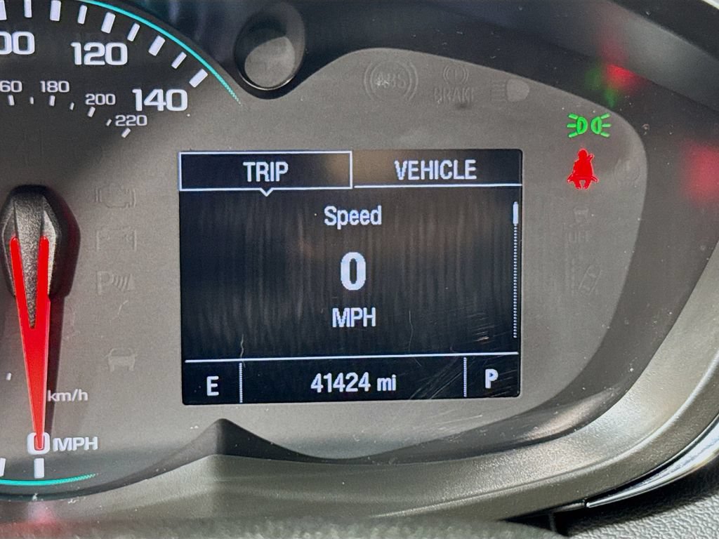 Used 2019 Chevrolet Trax LT w/ LT Convenience Package FWD image 20