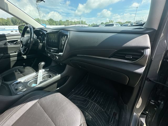 Used 2020 Chevrolet Traverse RS w/ LPO, 'HIT The Road' Package AWD/4WD image 31
