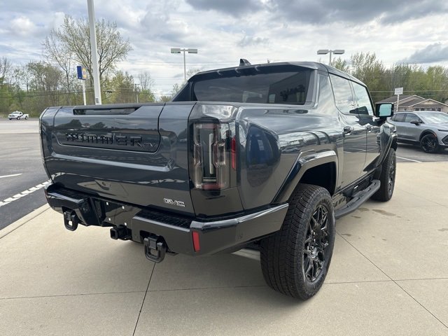 New 2025 GMC Hummer EV 2X w/ LPO, Dark Essentials Package image 17