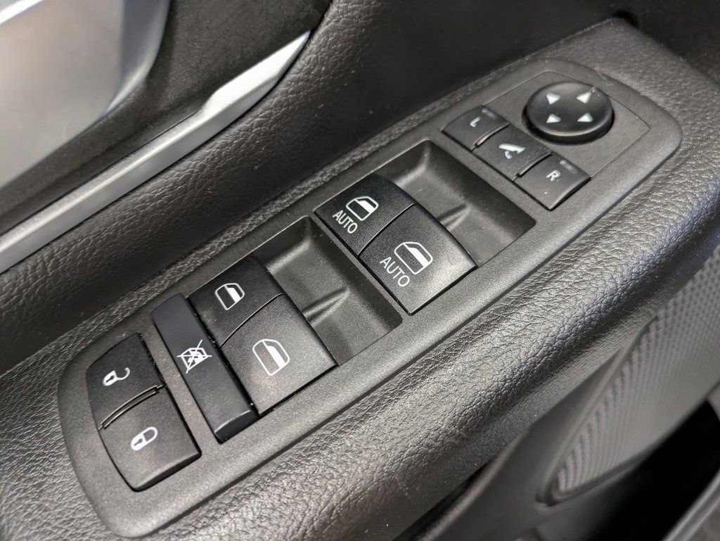 Used 2021 RAM 1500 Big Horn image 10