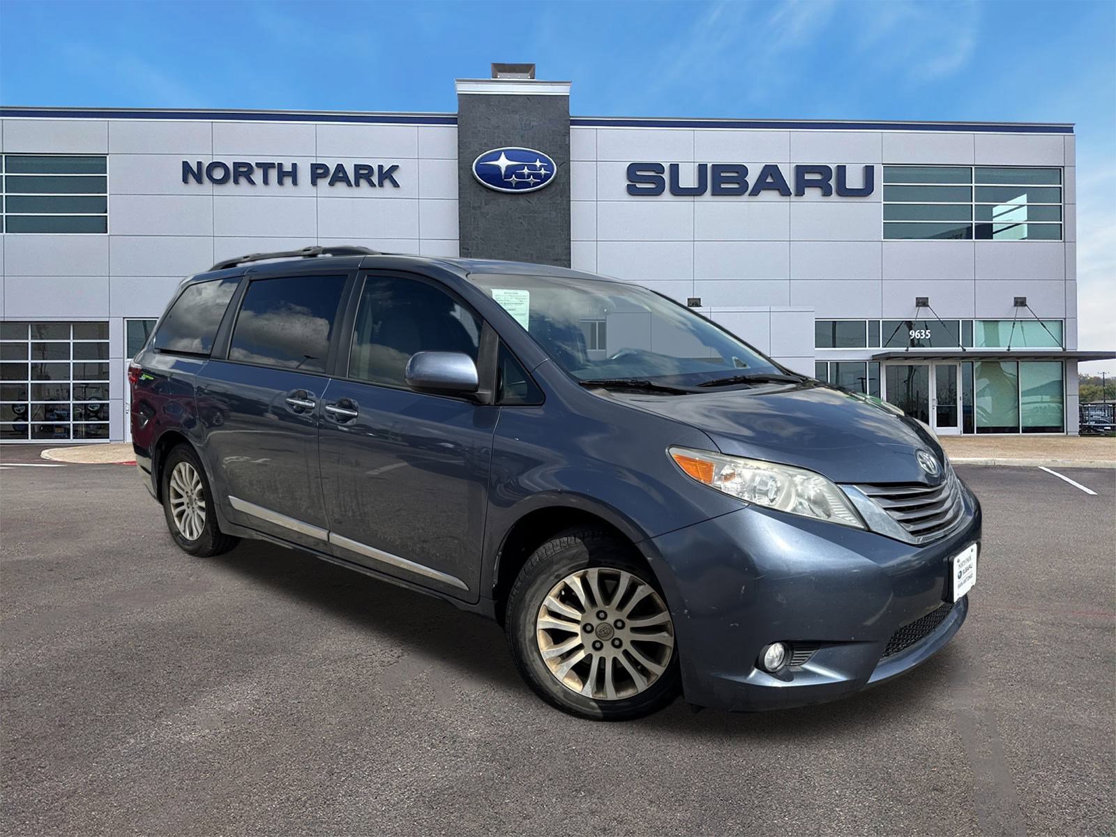 Used 2017 Toyota Sienna XLE