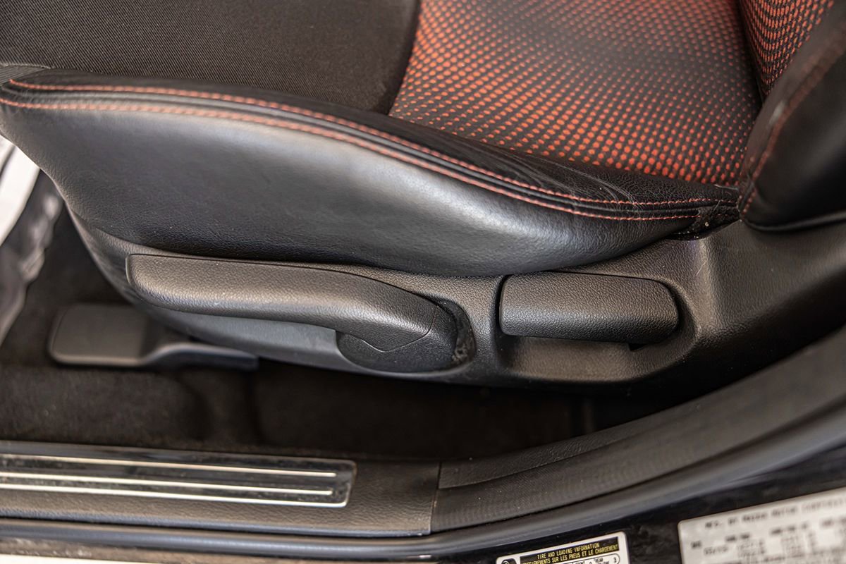 Used 2013 MAZDA MAZDA3 Touring FWD image 20
