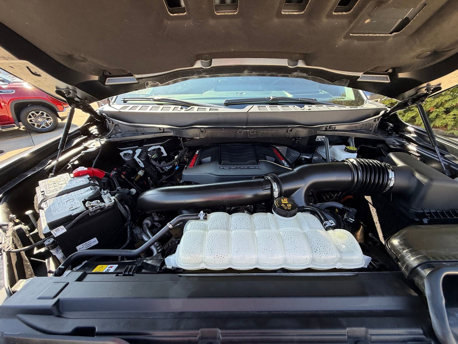 Used 2025 Ford F150 Raptor AWD/4WD image 35