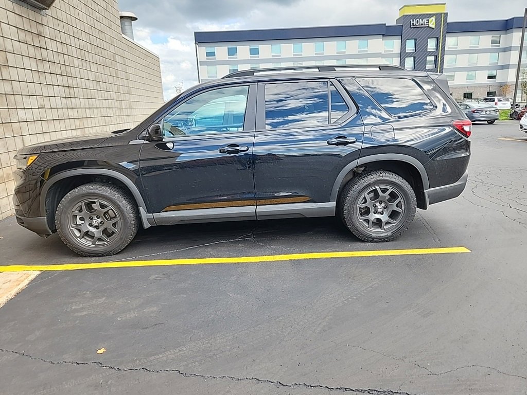 Used 2023 Honda Pilot TrailSport
