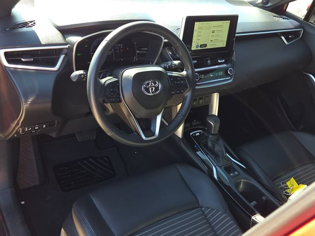 Used 2024 Toyota Corolla Cross XSE w/ Convenience Package image 18