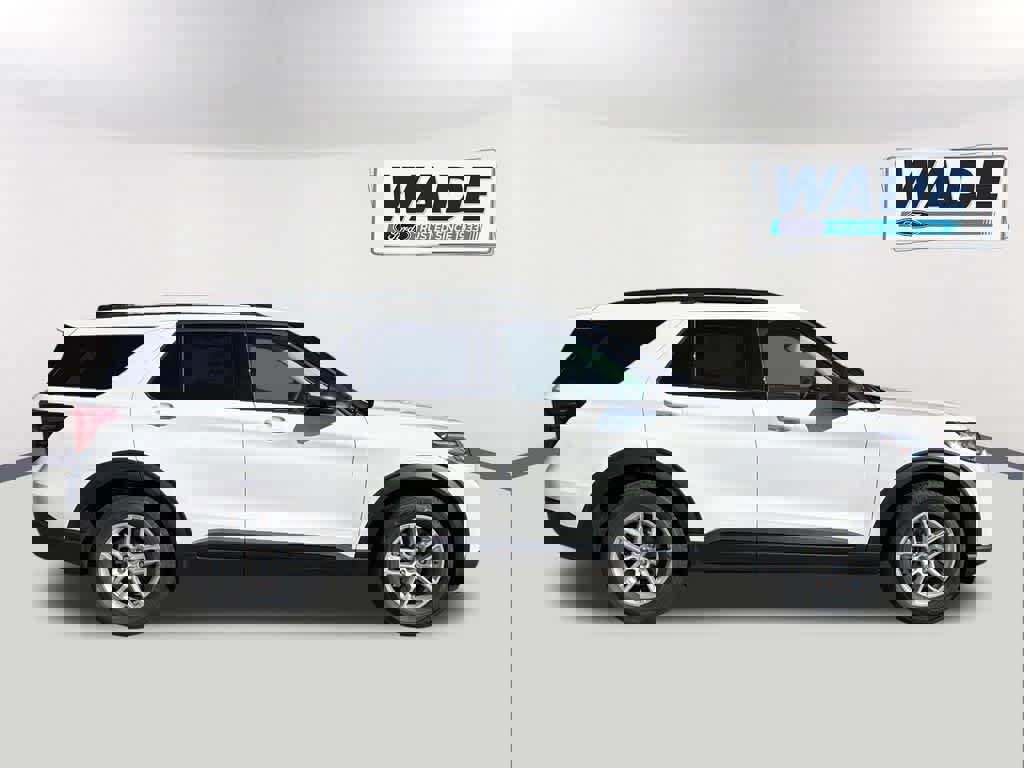 New 2026 Ford Explorer Active image 4