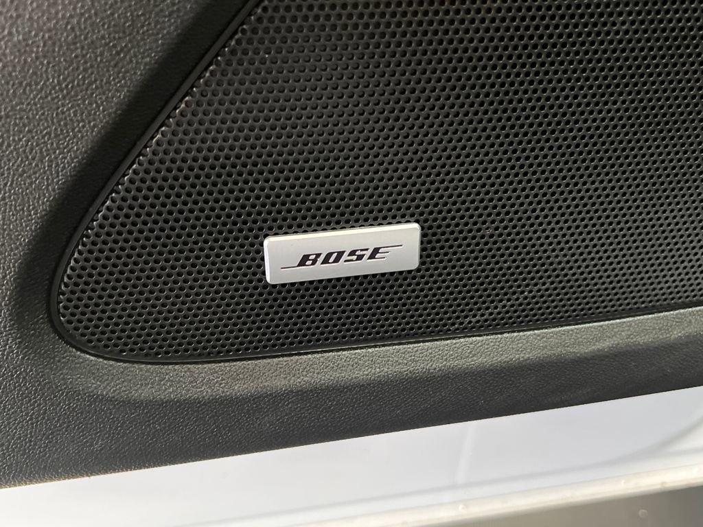 Used 2023 Chevrolet Equinox RS w/ RS Leather Package image 34