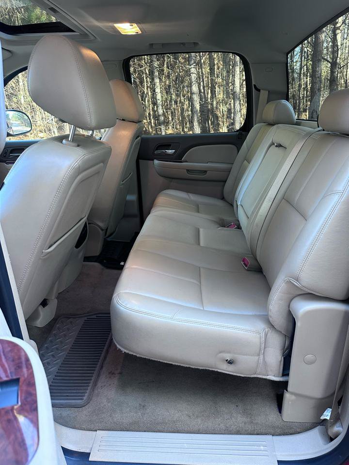 Used 2013 Chevrolet Silverado 1500 LTZ w/ Suspension Package, Off-Road AWD/4WD image 18