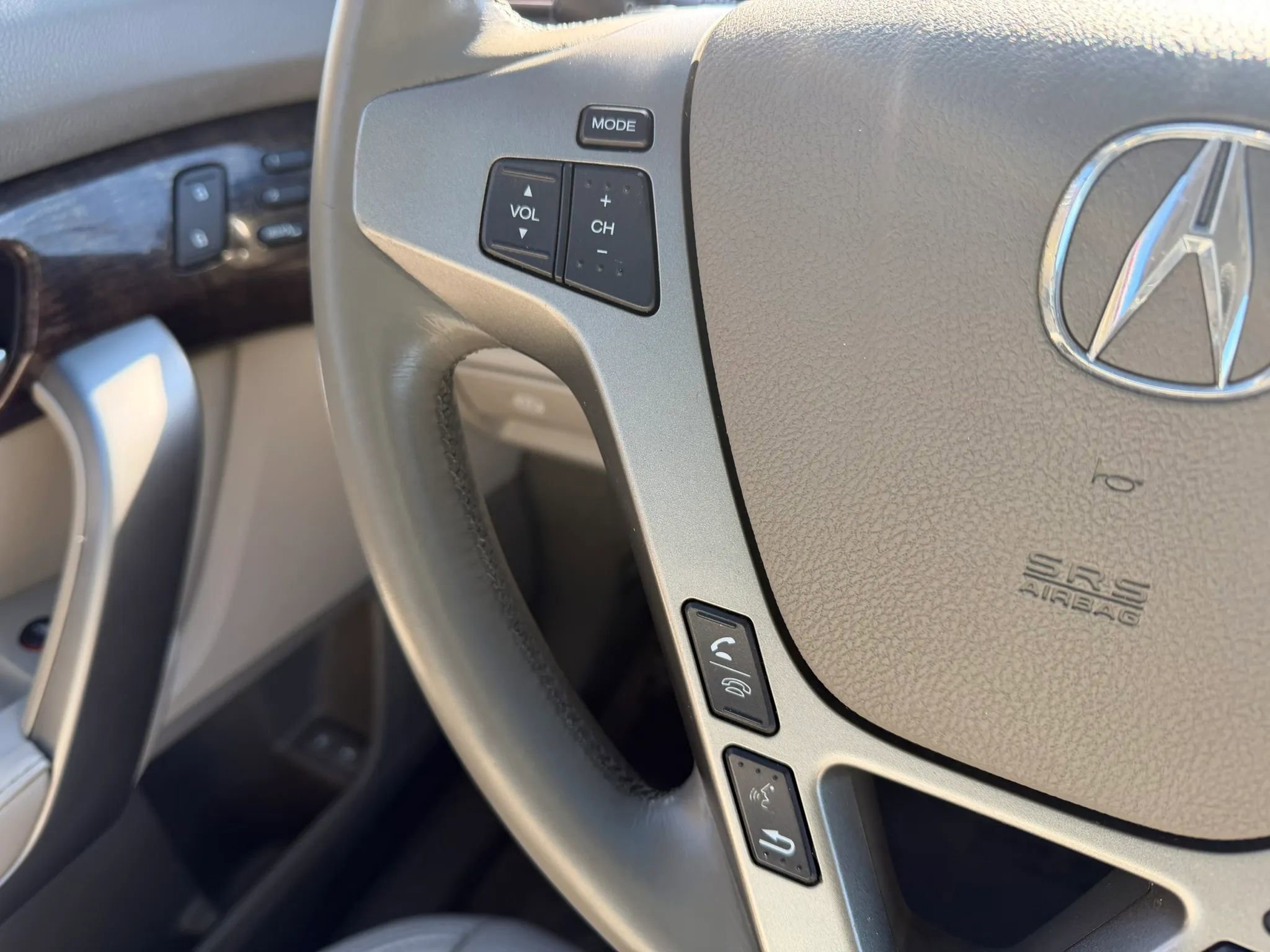 Used 2012 Acura MDX w/ Technology Package AWD/4WD image 21