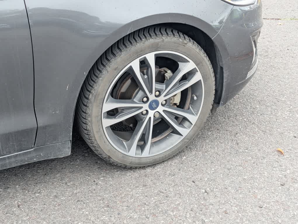 Used 2019 Ford Fusion Titanium AWD/4WD image 11