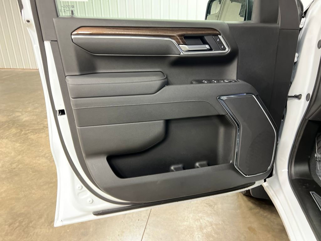 New 2026 Chevrolet Silverado 1500 LT AWD/4WD image 14