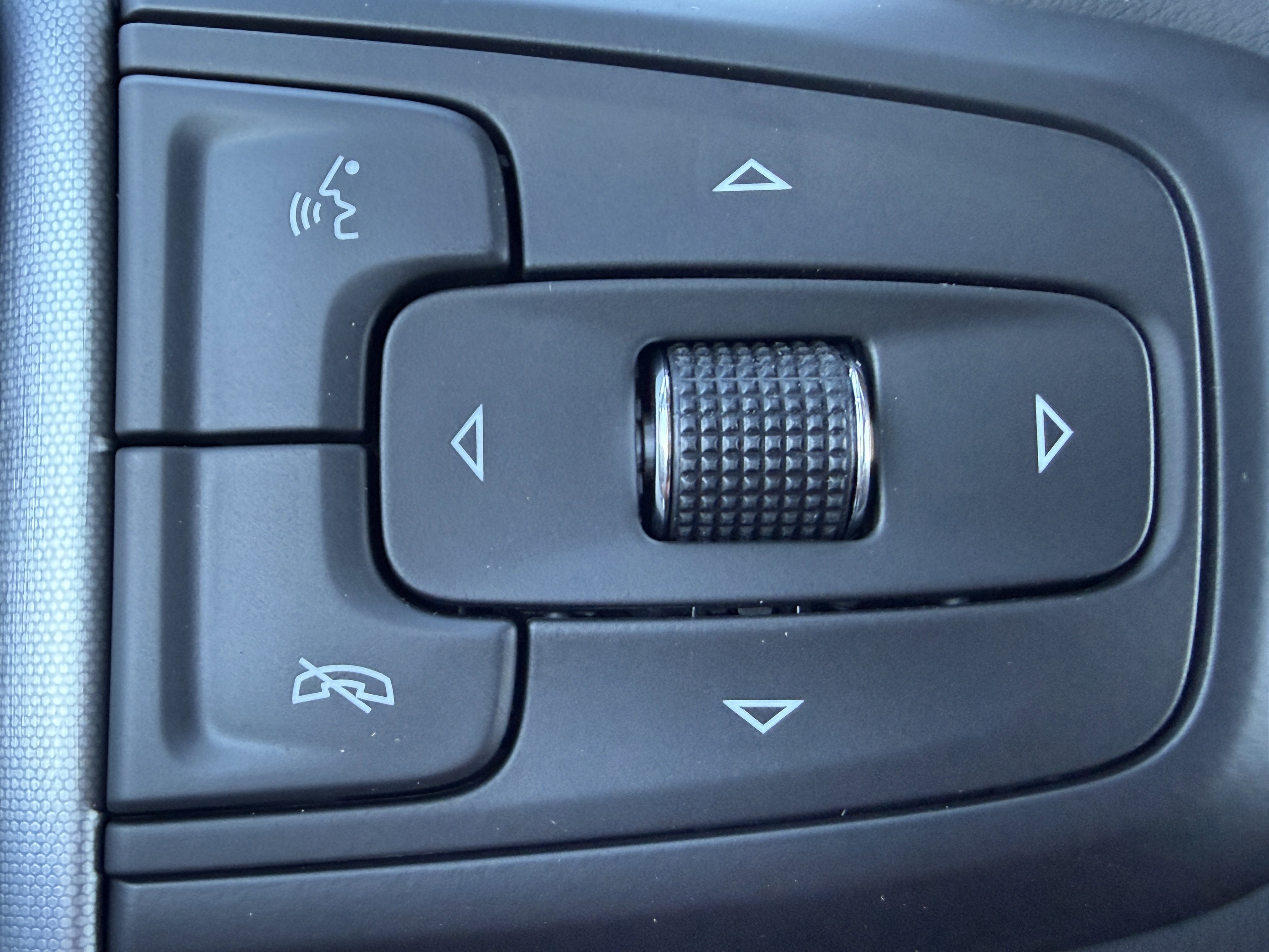 New 2026 GMC Sierra 1500 SLE image 31