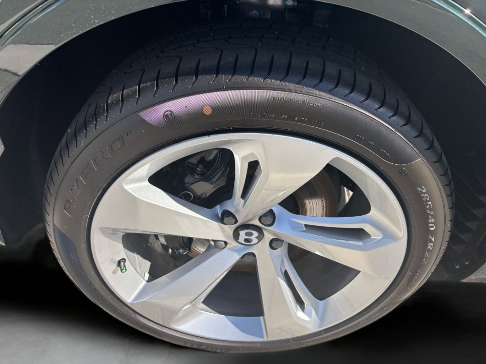 New 2025 Bentley Bentayga Extended Wheelbase image 29