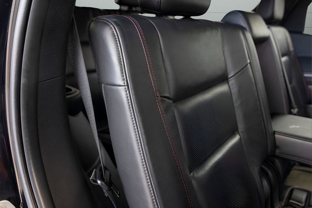Used 2022 Dodge Durango R/T w/ Blacktop Package AWD/4WD image 86