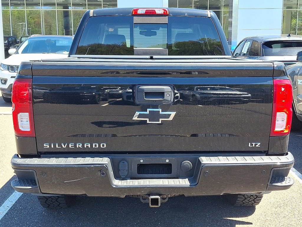Used 2018 Chevrolet Silverado 1500 LTZ Z71 w/ LTZ Plus Package AWD/4WD image 6