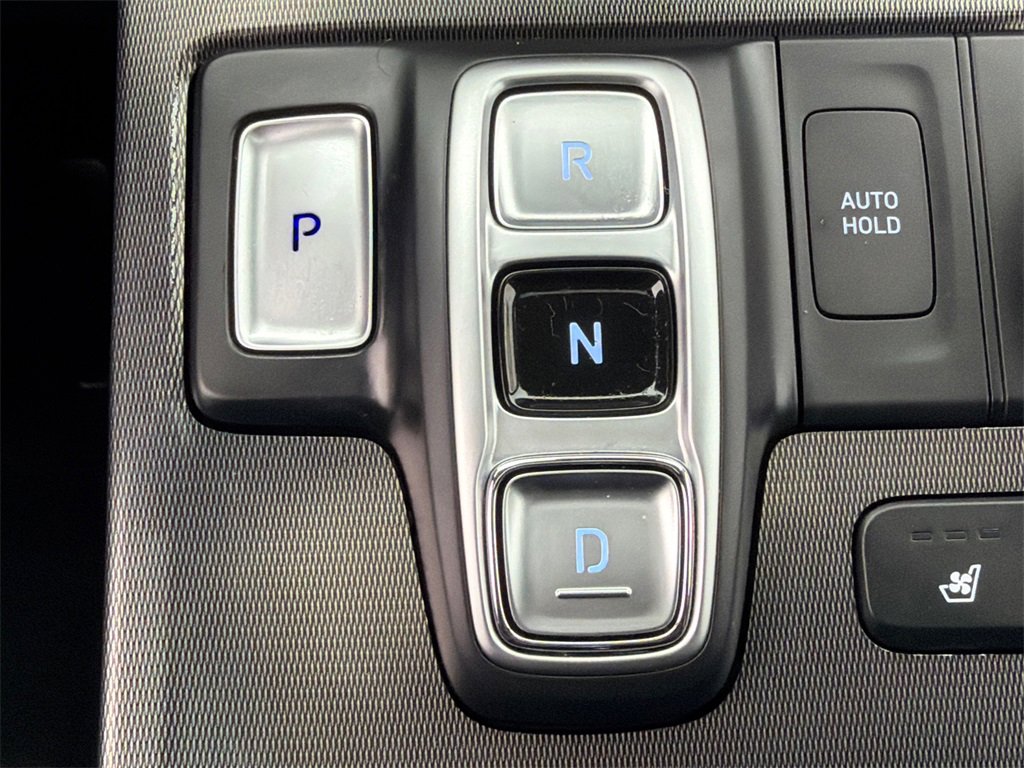 Used 2024 Hyundai Palisade Calligraphy image 32