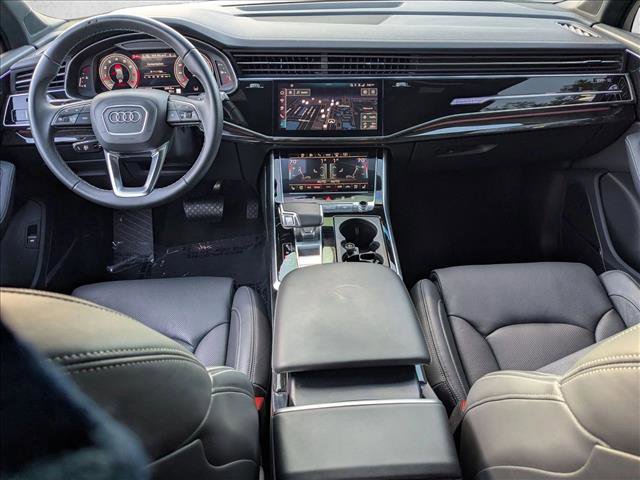 Used 2025 Audi Q7 3.0T Prestige image 18