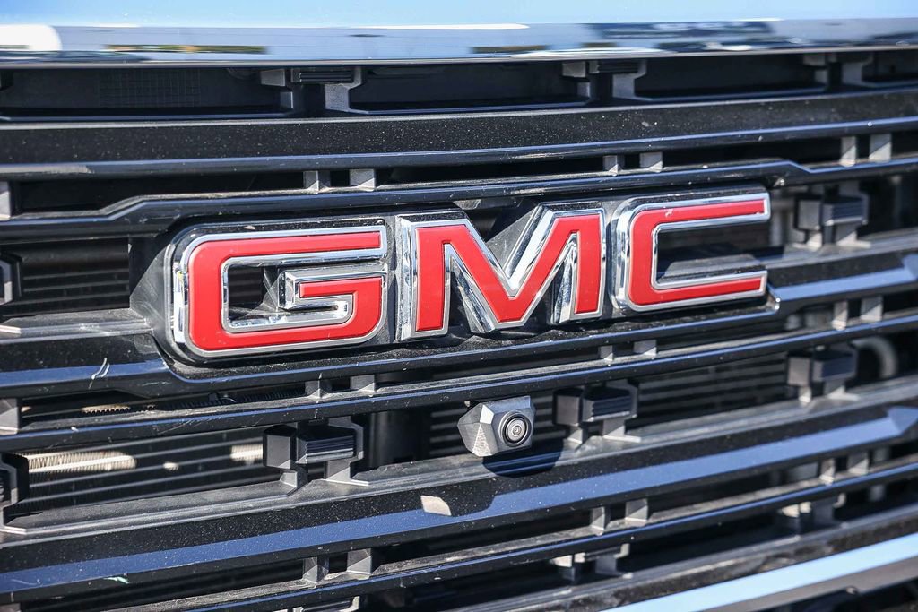 Used 2022 GMC Sierra 3500 Denali w/ Denali Ultimate Package image 18