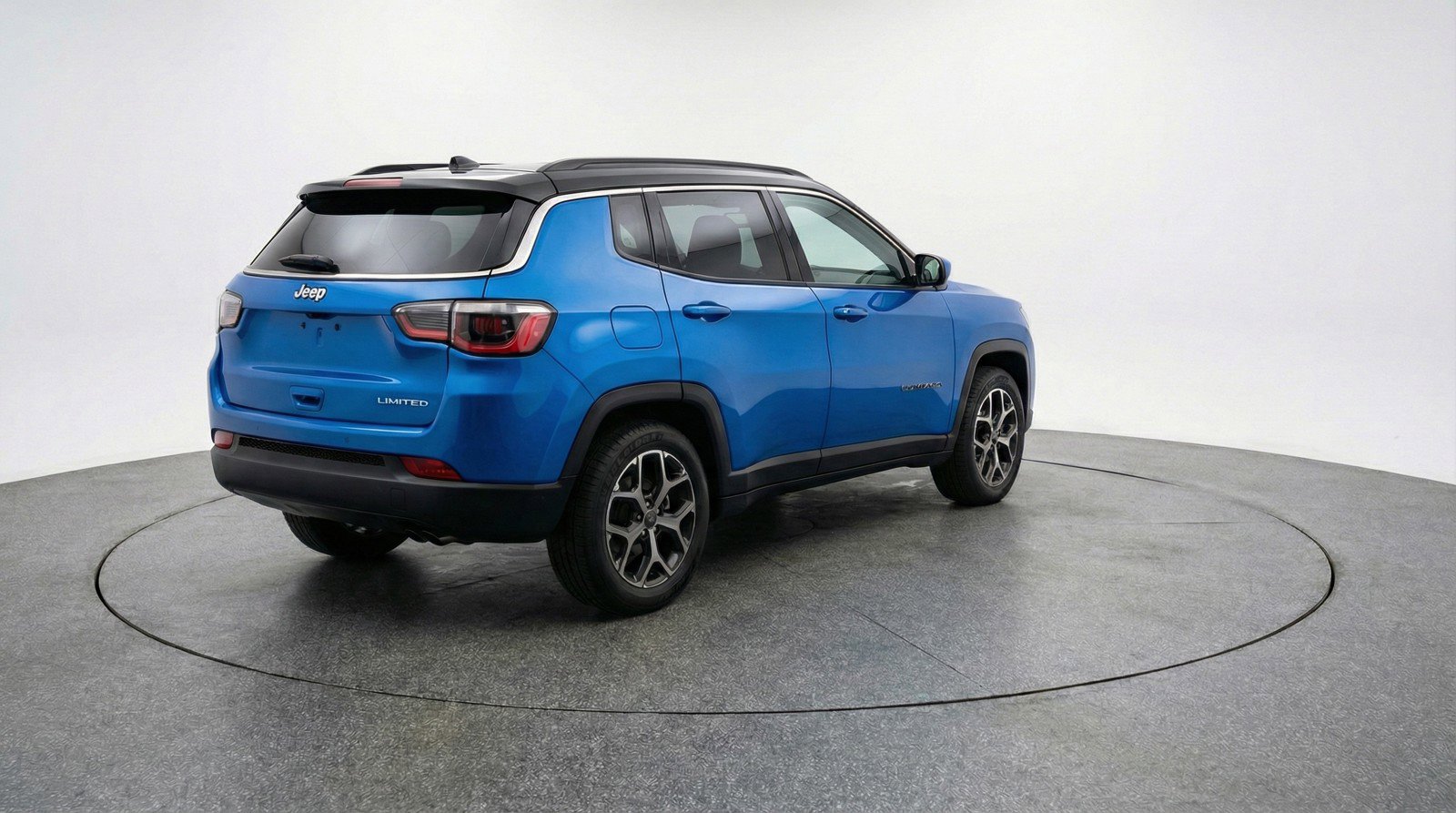 Used 2025 Jeep Compass Limited AWD/4WD image 9