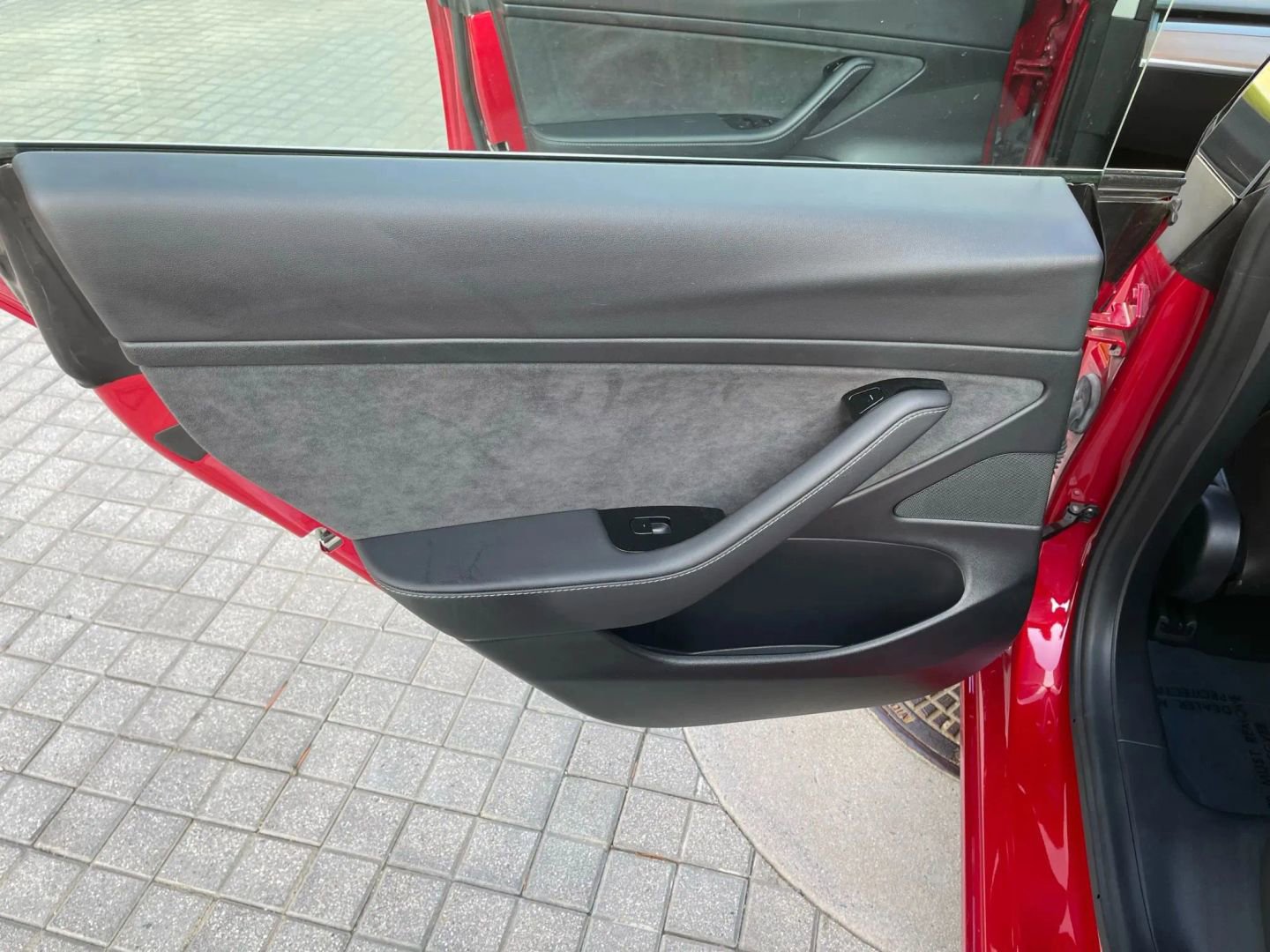 Used 2018 Tesla Model 3 Mid Range image 27