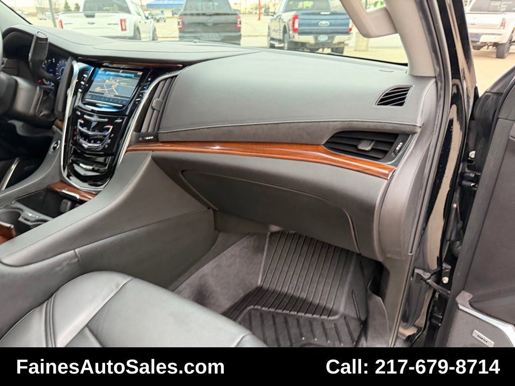 Used 2018 Cadillac Escalade Premium Luxury image 99