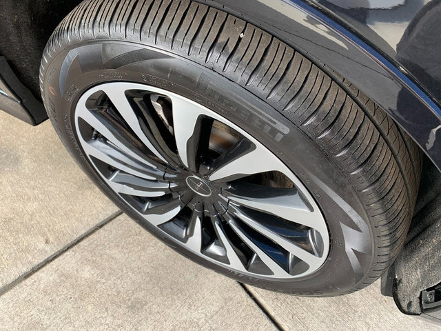 Certified 2023 Lincoln Aviator Black Label Grand Touring image 11