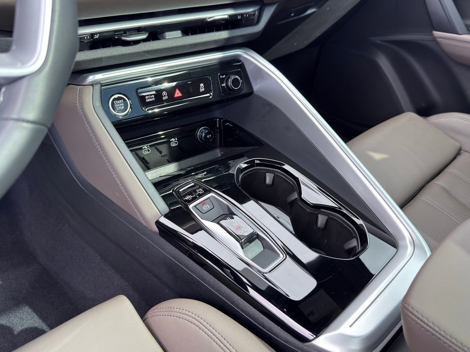 Used 2025 Audi Q5 Premium Plus w/ Premium Plus image 10