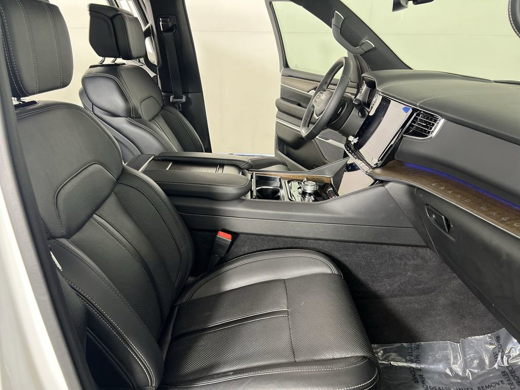 Used 2024 Jeep Grand Wagoneer Series I AWD/4WD image 30