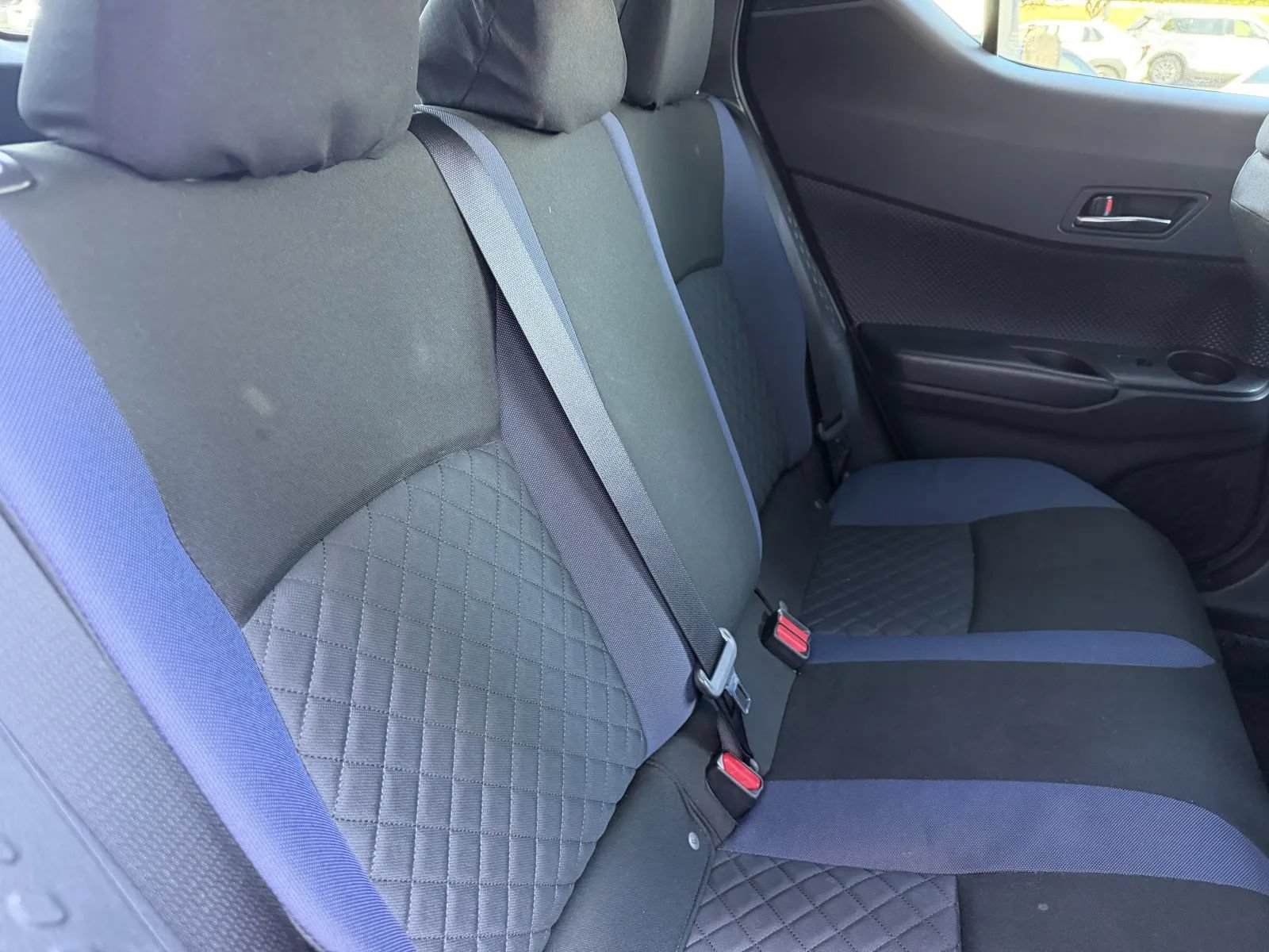 Used 2020 Toyota C-HR XLE FWD image 12