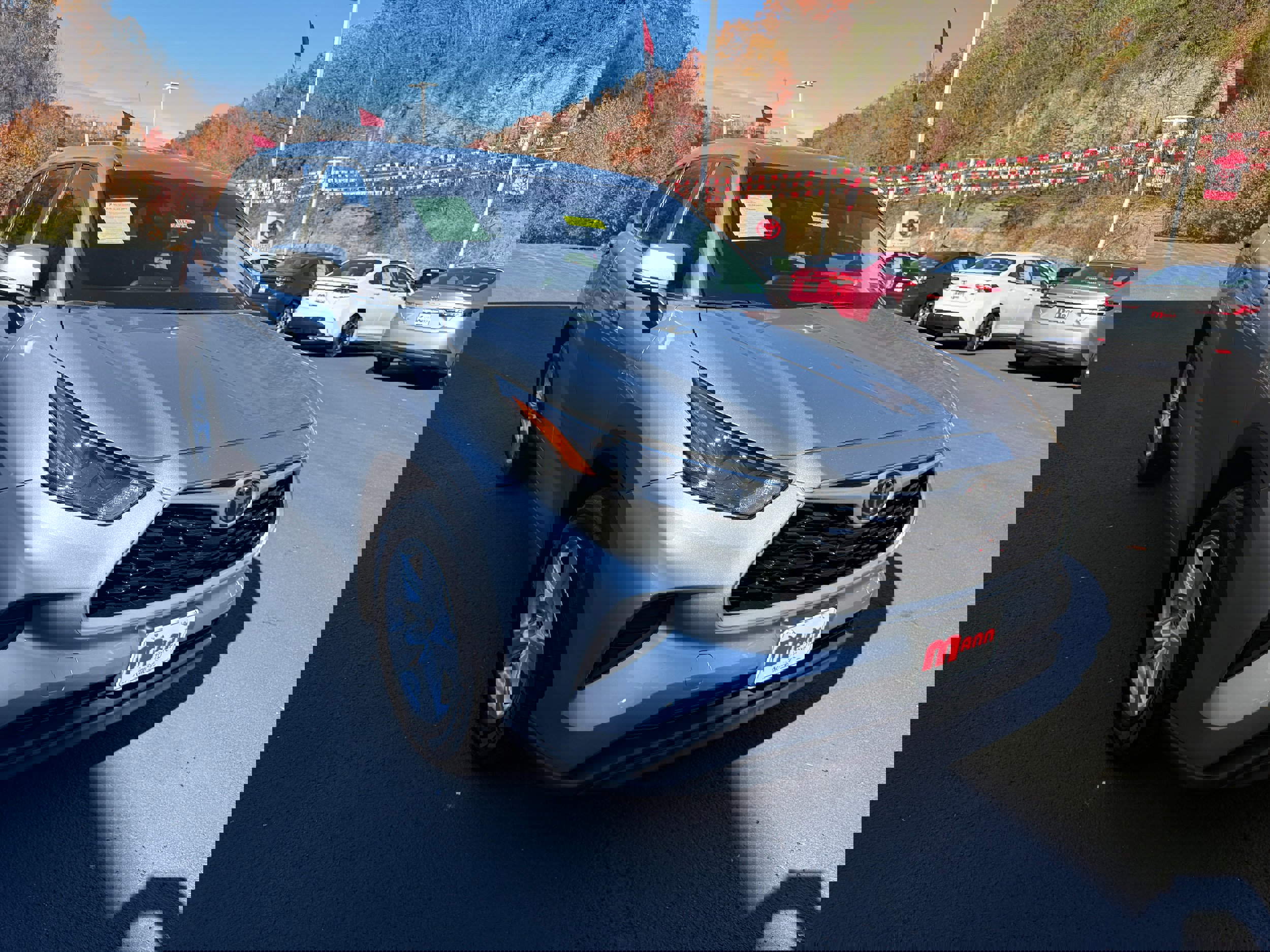 Used 2023 Toyota Highlander L image 4