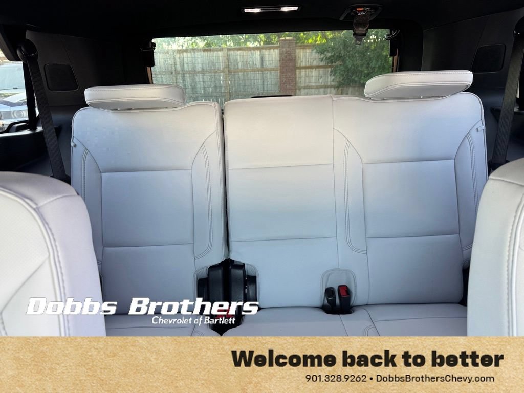 Used 2025 Chevrolet Tahoe Premier w/ Sun And Tow Package AWD/4WD image 19