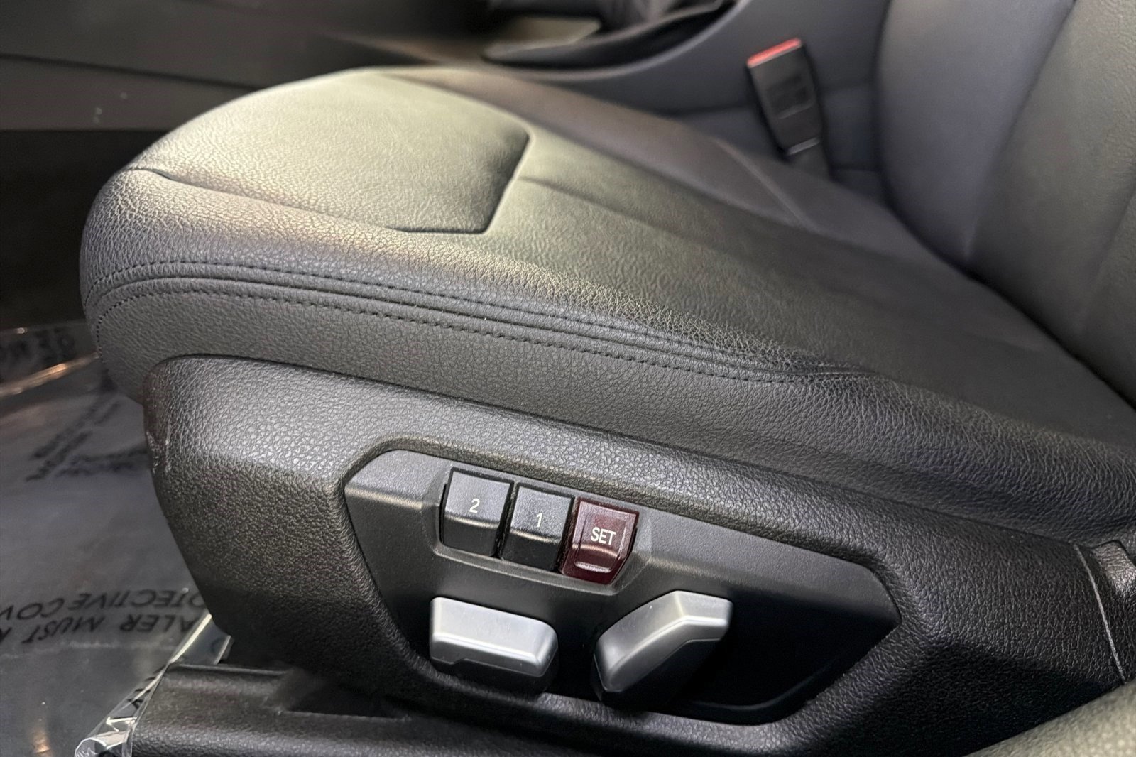 Used 2018 BMW 320i Sedan RWD image 14