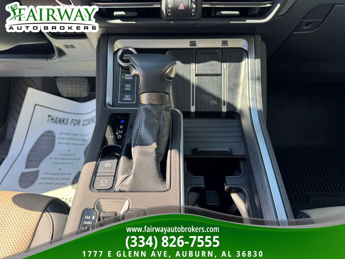 Used 2024 Lexus GX 550 AWD/4WD image 24
