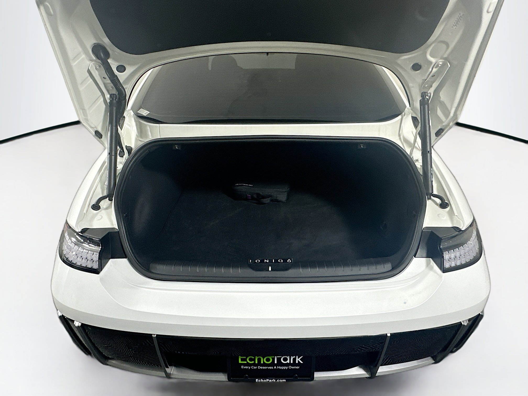 Used 2024 Hyundai Ioniq 6 SE image 30