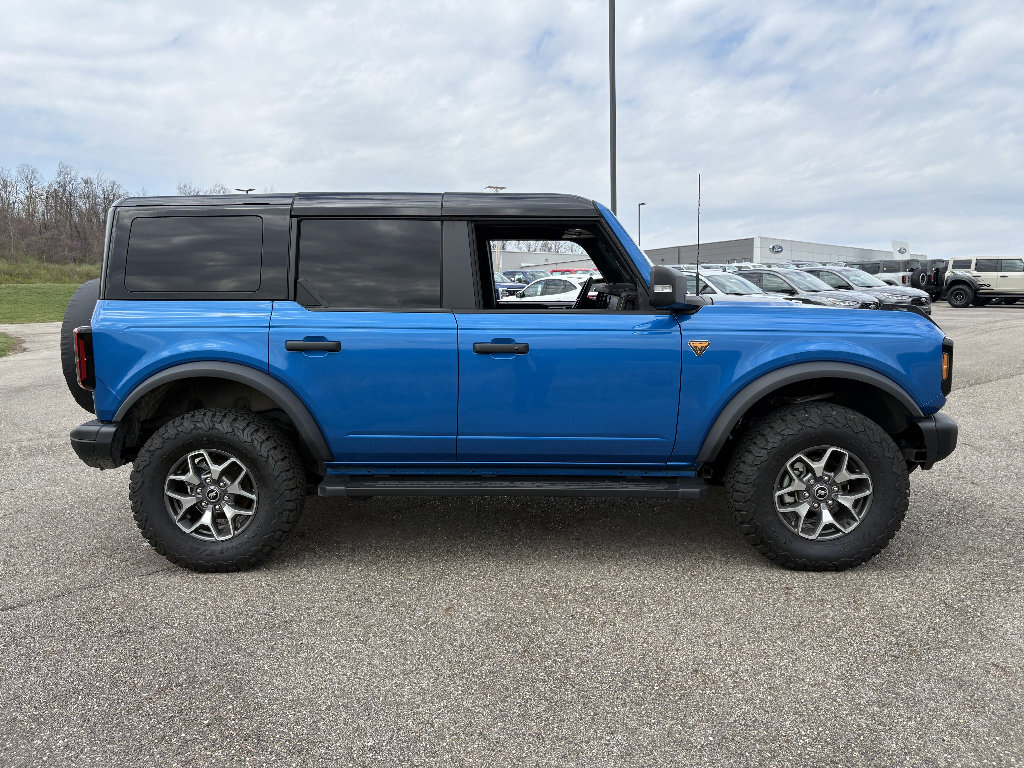 Used 2025 Ford Bronco Badlands AWD/4WD image 6