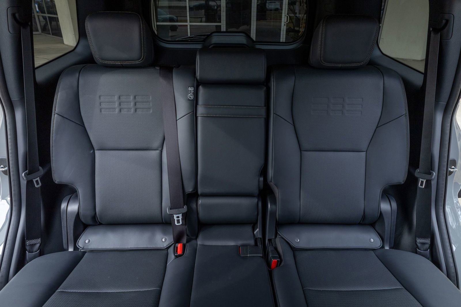 Used 2025 Lexus GX 550 image 34