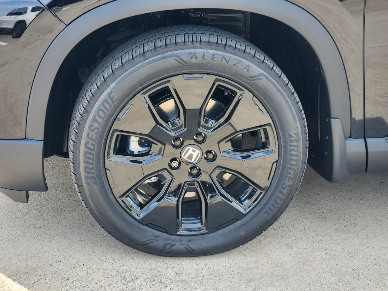 New 2026 Honda Pilot Black Edition image 8