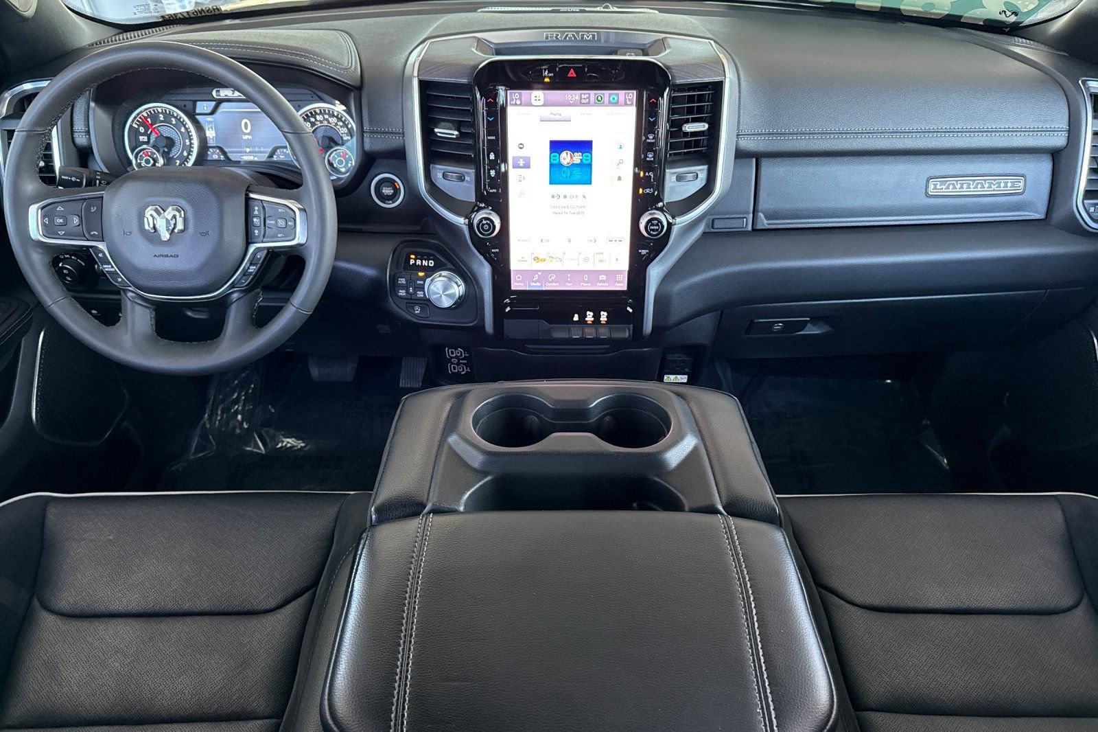 Used 2025 RAM 1500 Laramie AWD/4WD image 18